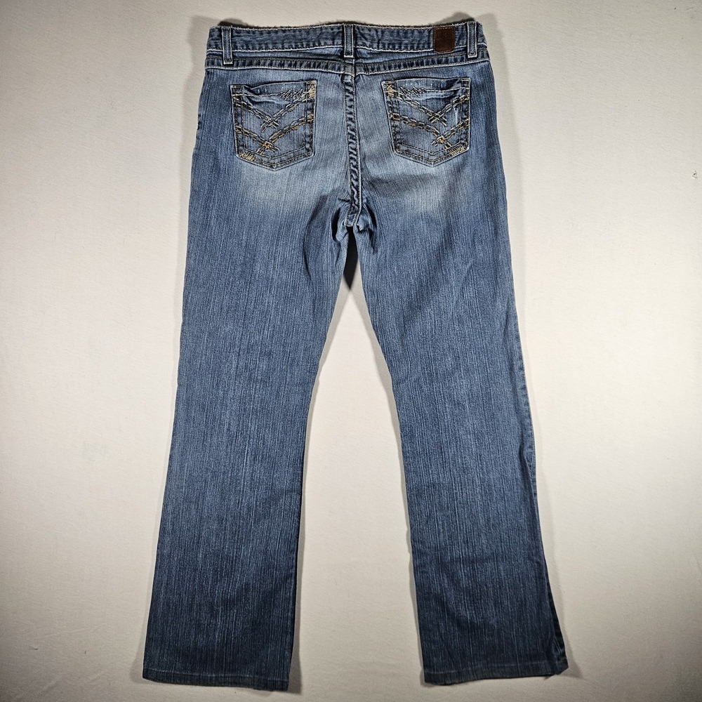 BKE Jeans Womens 34 x 31.5 Kate Light Wash Stretch Bootcut Denim Distressed - Picture 3 of 13